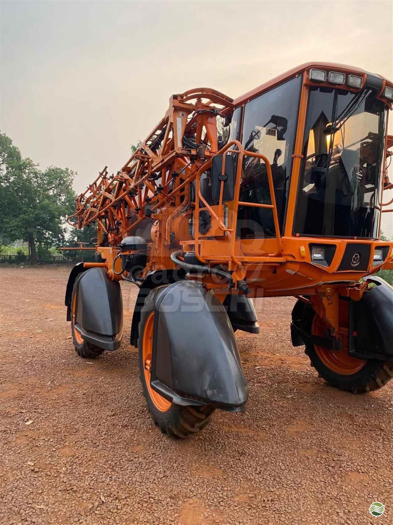 PULVERIZADOR JACTO UNIPORT 2500 STAR Tração 4x4 AgroBoschi SAO JORGE DO IVAI PARANÁ PR